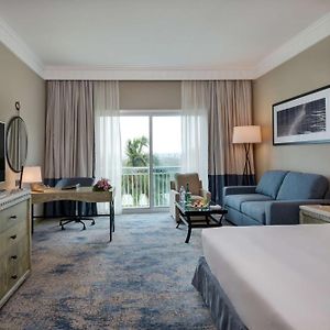 Gästezimmer mit Kingsize-Bett